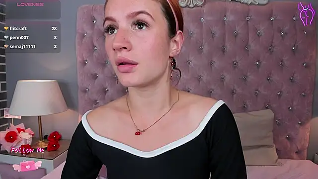 Snapshot of AdelaineBest chatting on 02/26/25, 04:03 AdelaineBest online show from 02/26/25, 04:03