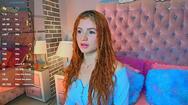 Snapshot of AdelaineBest chatting on 12/04/25, 11:46 AdelaineBest online show from 12/04/25, 11:46