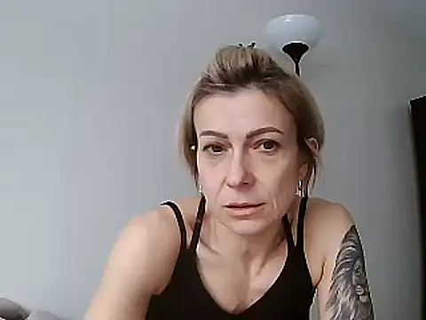 Snapshot of anechka1 chatting on 01/13/25, 07:42 anechka1 online show from 01/13/25, 07:42