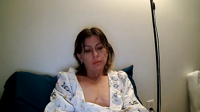 Snapshot of anechka1 chatting on 04/25/26, 03:42 anechka1 online show from 04/25/26, 03:42