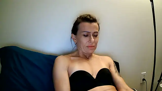 Snapshot of anechka1 chatting on 07/23/26, 01:30 anechka1 online show from 07/23/26, 01:30