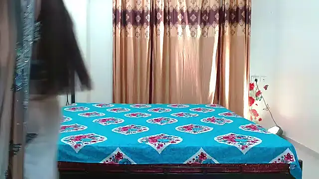 Snapshot of Baby_girl_sophia chatting on 01/30/25, 06:43 Baby girl sophia online show from 01/30/25, 06:43