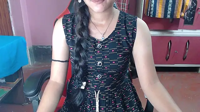 Snapshot of Angel_Alison_ chatting on 04/24/26, 11:01 Angel Alison online show from 04/24/26, 11:01