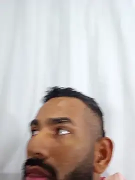 Snapshot of hole_davidd chatting on 03/25/26, 02:17 hole davidd online show from 03/25/26, 02:17