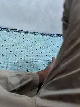 Nikita0001 online show from 10/19/25, 05:24