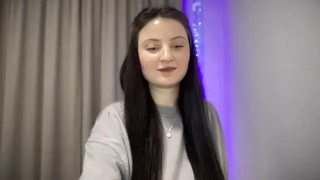 Snapshot of LocaAlis chatting on 02/15/25, 03:39 LocaAlis online show from 02/15/25, 03:39