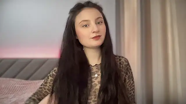 Snapshot of LocaAlis chatting on 03/22/25, 12:14 LocaAlis online show from 03/22/25, 12:14