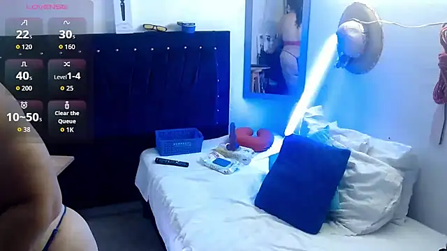 Snapshot of bubis_laru53 chatting on 04/25/26, 01:36 bubis laru53 online show from 04/25/26, 01:36