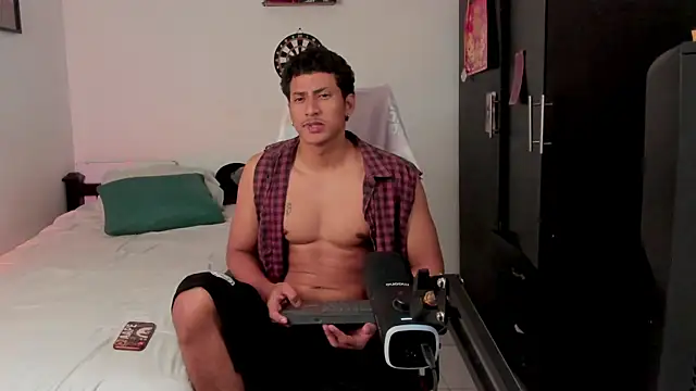 Ivano joness online show from 11/10/25, 06:23