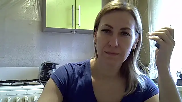 Snapshot of AshleyXHoney chatting on 12/05/24, 06:54 AshleyXHoney online show from 12/05/24, 06:54