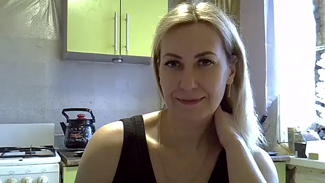 Snapshot of AshleyXHoney chatting on 12/25/24, 08:51 AshleyXHoney online show from 12/25/24, 08:51