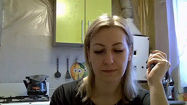 Snapshot of AshleyXHoney chatting on 01/14/25, 06:34 AshleyXHoney online show from 01/14/25, 06:34