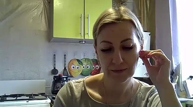 Snapshot of AshleyXHoney chatting on 02/03/25, 11:09 AshleyXHoney online show from 02/03/25, 11:09