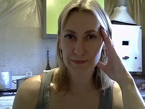 Snapshot of AshleyXHoney chatting on 09/23/25, 11:46 AshleyXHoney online show from 09/23/25, 11:46