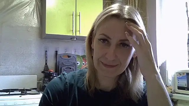 Snapshot of AshleyXHoney chatting on 10/30/25, 07:21 AshleyXHoney online show from 10/30/25, 07:21