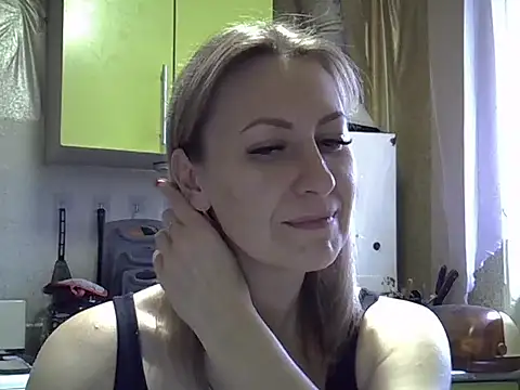 AshleyXHoney online show from 12/04/25, 07:17