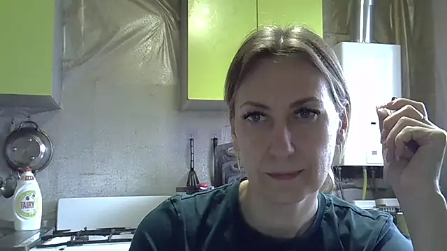 Snapshot of AshleyXHoney chatting on 04/11/26, 07:02 AshleyXHoney online show from 04/11/26, 07:02