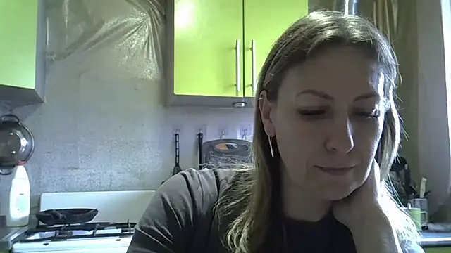 Snapshot of AshleyXHoney chatting on 04/17/26, 06:38 AshleyXHoney online show from 04/17/26, 06:38