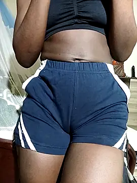 julietunderwoood online show from 03/15/25, 04:35