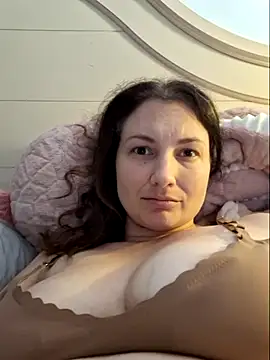 MilfyMrsRobinson online show from 02/26/25, 01:32