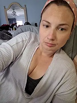 MilfyMrsRobinson online show from 03/12/25, 03:40