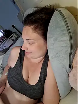 MilfyMrsRobinson online show from 03/12/25, 09:13