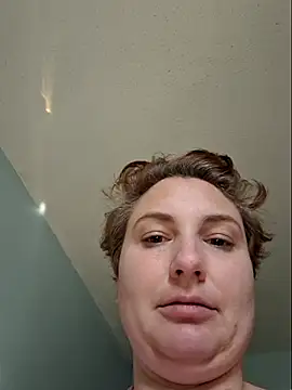 Snapshot of MilfyMrsRobinson chatting on 03/15/26, 01:50 MilfyMrsRobinson online show from 03/15/26, 01:50