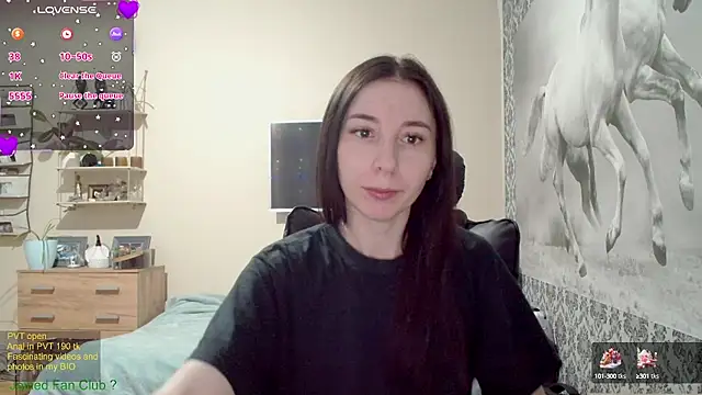 Snapshot of Wowpornoo chatting on 01/19/25, 01:44 Wowpornoo online show from 01/19/25, 01:44