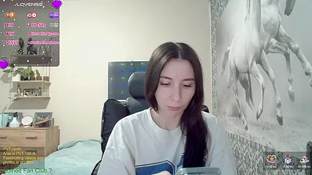 Snapshot of Wowpornoo chatting on 01/21/25, 11:35 Wowpornoo online show from 01/21/25, 11:35