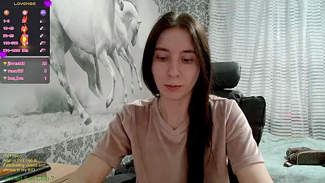 Snapshot of Wowpornoo chatting on 02/18/25, 03:43 Wowpornoo online show from 02/18/25, 03:43