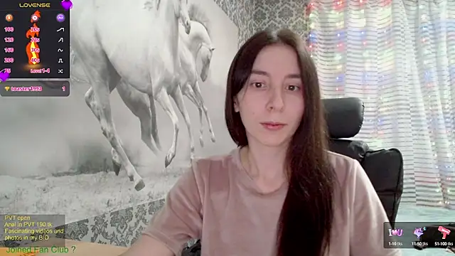 Snapshot of Wowpornoo chatting on 02/19/25, 02:23 Wowpornoo online show from 02/19/25, 02:23