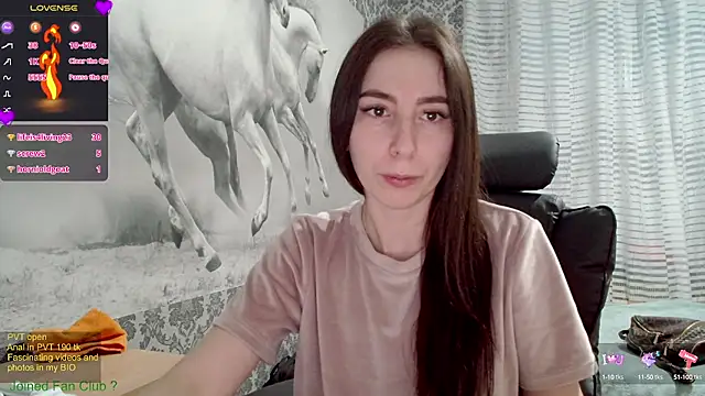 Snapshot of Wowpornoo chatting on 02/22/25, 05:24 Wowpornoo online show from 02/22/25, 05:24