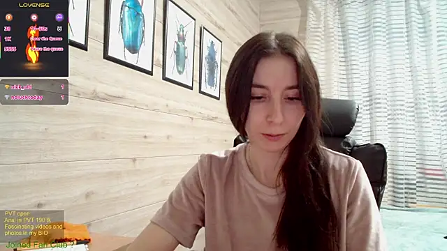 Snapshot of Wowpornoo chatting on 03/05/25, 05:29 Wowpornoo online show from 03/05/25, 05:29