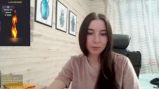 Snapshot of Wowpornoo chatting on 03/06/25, 01:57 Wowpornoo online show from 03/06/25, 01:57