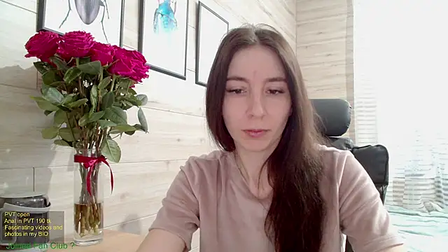 Snapshot of Wowpornoo chatting on 03/12/25, 08:41 Wowpornoo online show from 03/12/25, 08:41