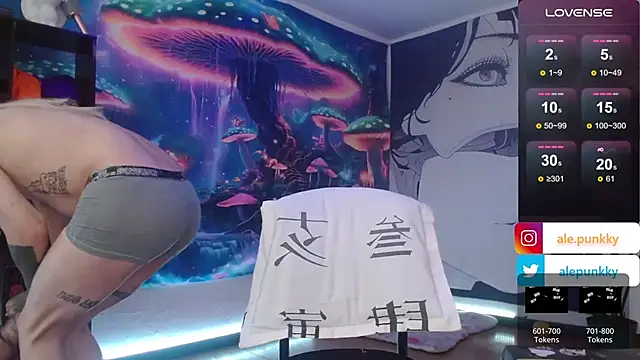 Snapshot of charlotbelucci_ chatting on 02/14/25, 12:03 charlotbelucci online show from 02/14/25, 12:03