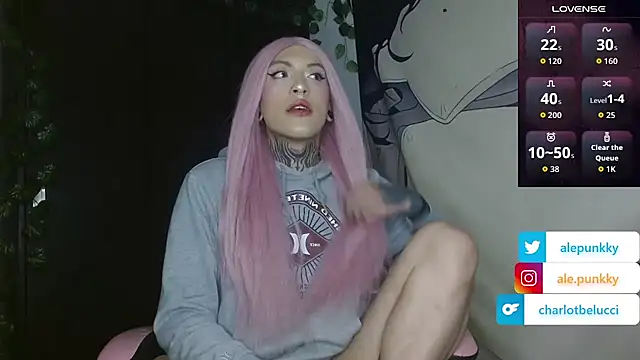 Snapshot of charlotbelucci_ chatting on 09/12/25, 09:31 charlotbelucci online show from 09/12/25, 09:31