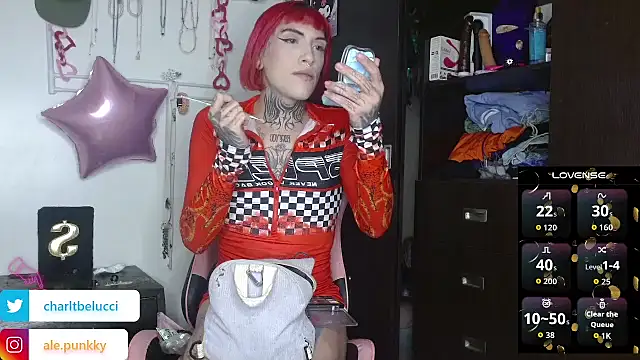 Snapshot of charlotbelucci_ chatting on 03/17/26, 03:59 charlotbelucci online show from 03/17/26, 03:59