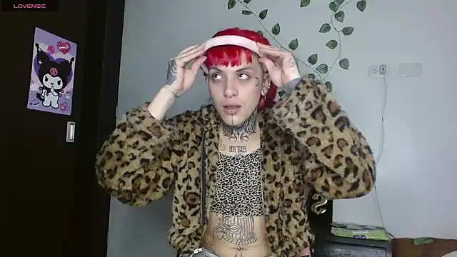 Snapshot of charlotbelucci_ chatting on 04/09/26, 11:59 charlotbelucci online show from 04/09/26, 11:59