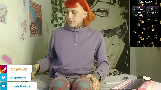 Snapshot of charlotbelucci_ chatting on 07/04/26, 11:16 charlotbelucci online show from 07/04/26, 11:16