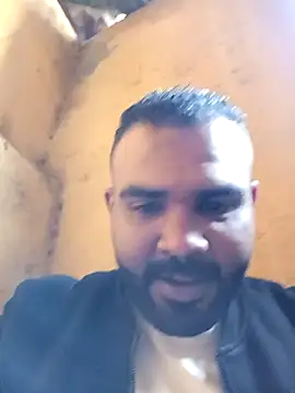 ListedLoin online show from 01/10/25, 01:09