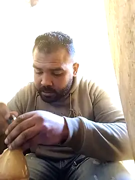 ListedLoin online show from 01/12/25, 06:39