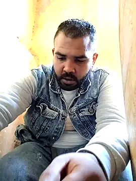 ListedLoin online show from 01/14/25, 06:34