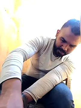 ListedLoin online show from 01/18/25, 07:28