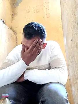 ListedLoin online show from 02/15/25, 08:54