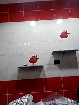 ListedLoin online show from 02/18/25, 03:54