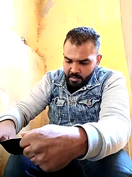 ListedLoin online show from 02/24/25, 09:00