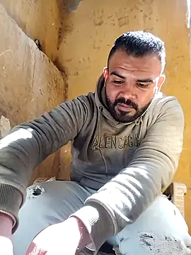 ListedLoin online show from 02/25/25, 10:47