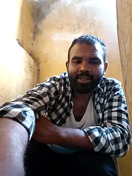 ListedLoin online show from 10/31/25, 02:29