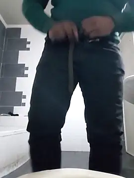 Snapshot of ListedLoin chatting on 03/17/26, 05:27 ListedLoin online show from 03/17/26, 05:27